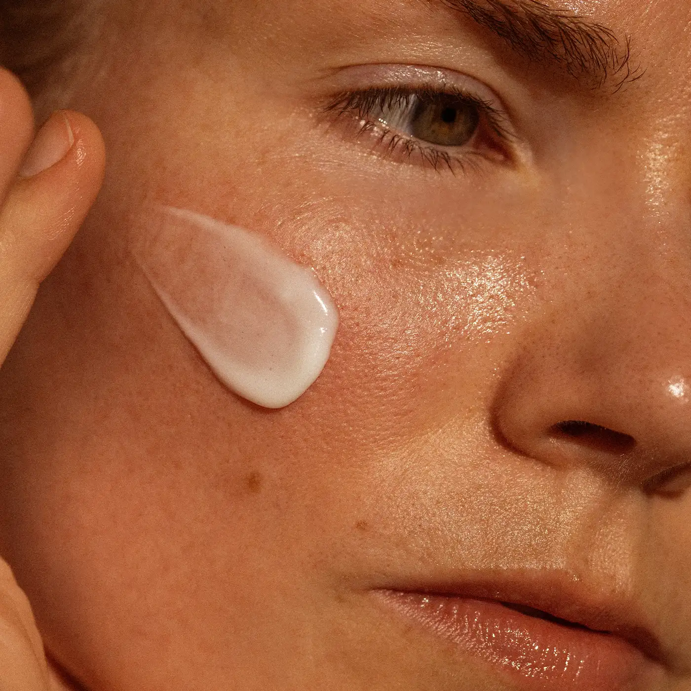 ALPHA-H - Balancing Cleanser - Model