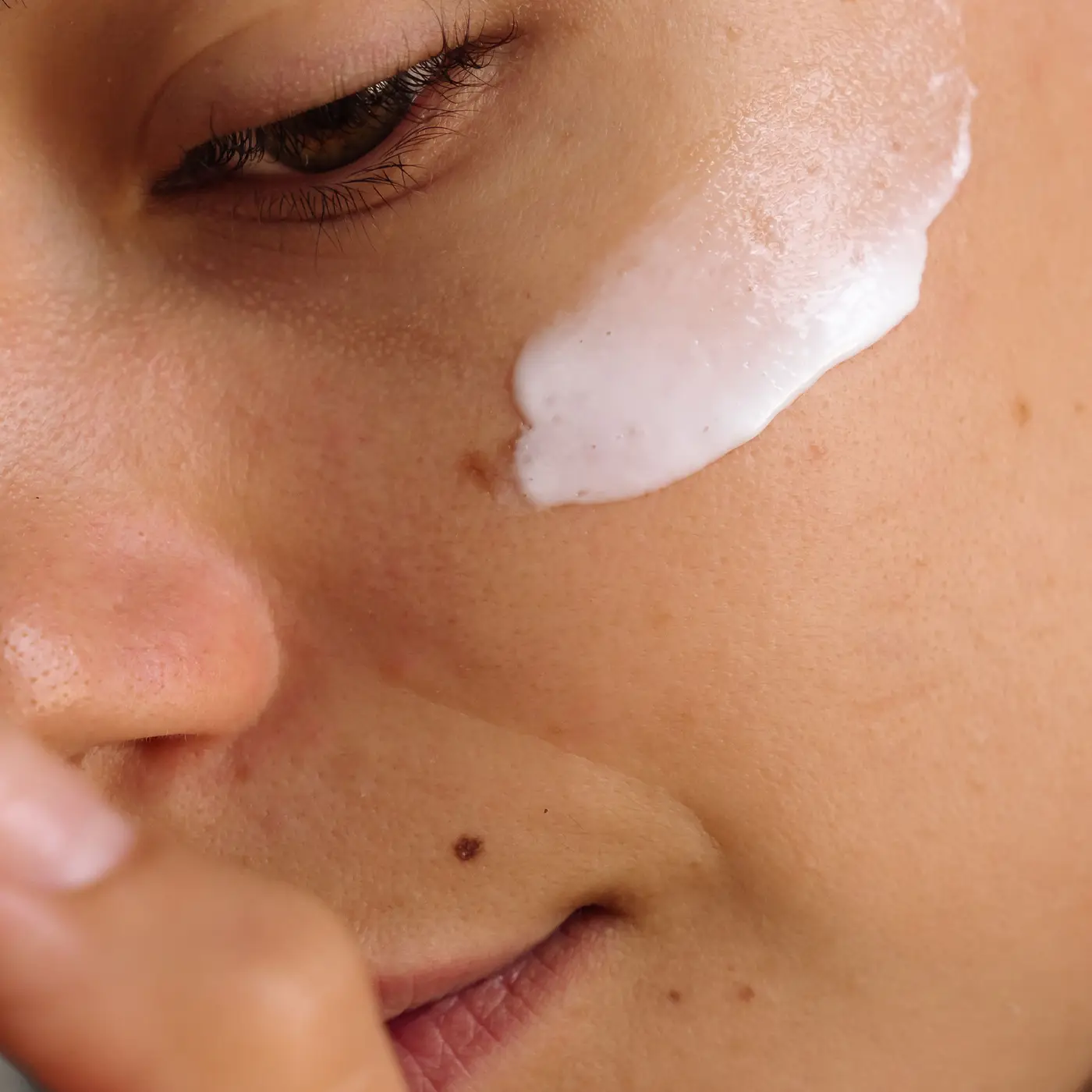 ALPHA-H - Liquid Gold - Firming Eye Cream - Textuur