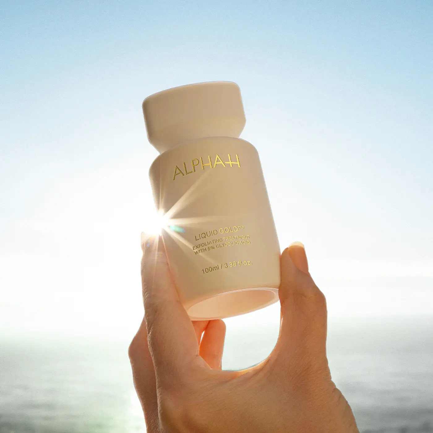 ALPHA-H - Liquid Gold - Styled 3