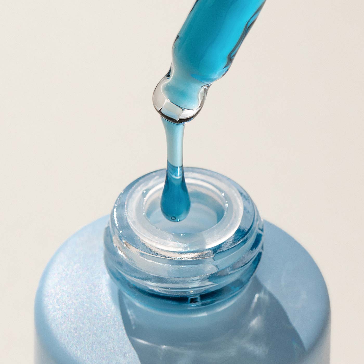 ALPHA-H_Serum_Vitamin-B_close-up