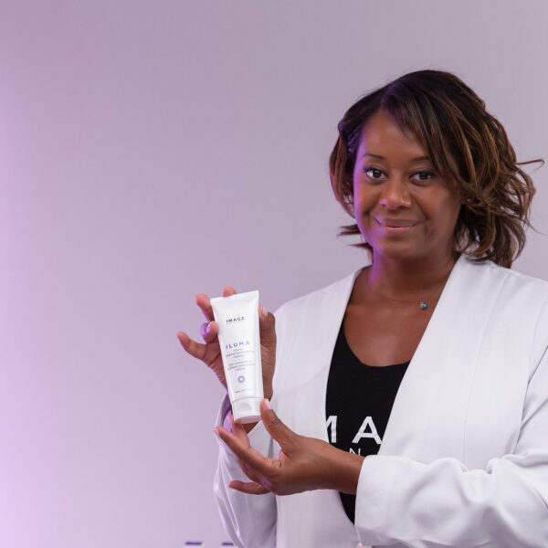 Image Skincare - Iluma Intense Brightning Exfoliating Cleanser Huidspecialist