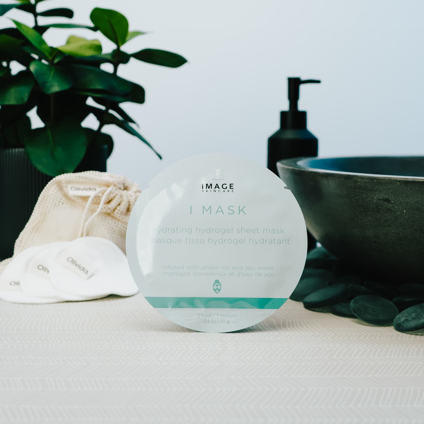 IMAGE Skincare 2021 - Hydrating Hydrogel Sheet Mask - Olivida voorkant