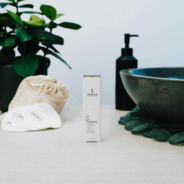 IMAGE Skincare 2021 - Ormedic Balancing Antioxidant Serum - Olivida voorkant verpakking