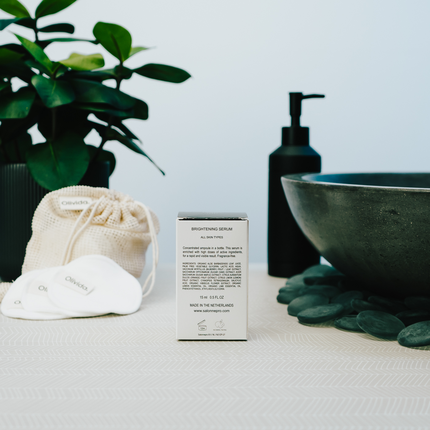 SPA Salonnepro - Brightening Serum - Verpakking ACHTERKANT