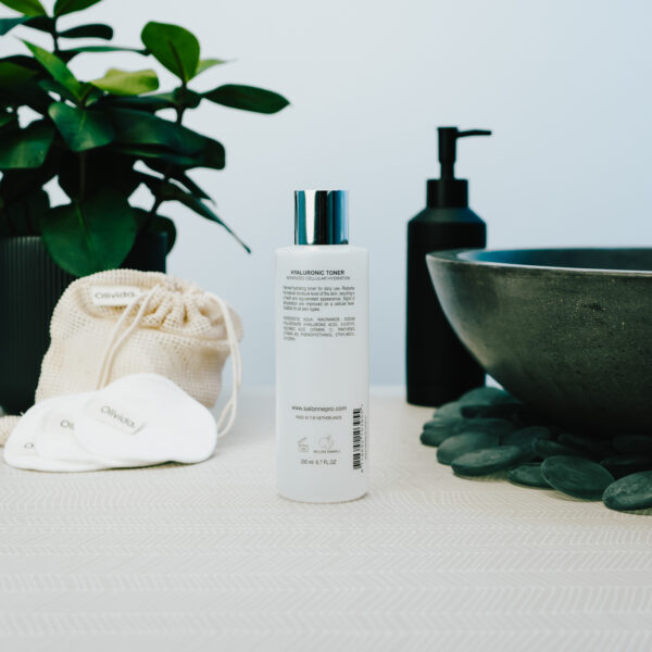Spa salonnepro 2021 - Hyaluronic Toner - Olivida achterkant