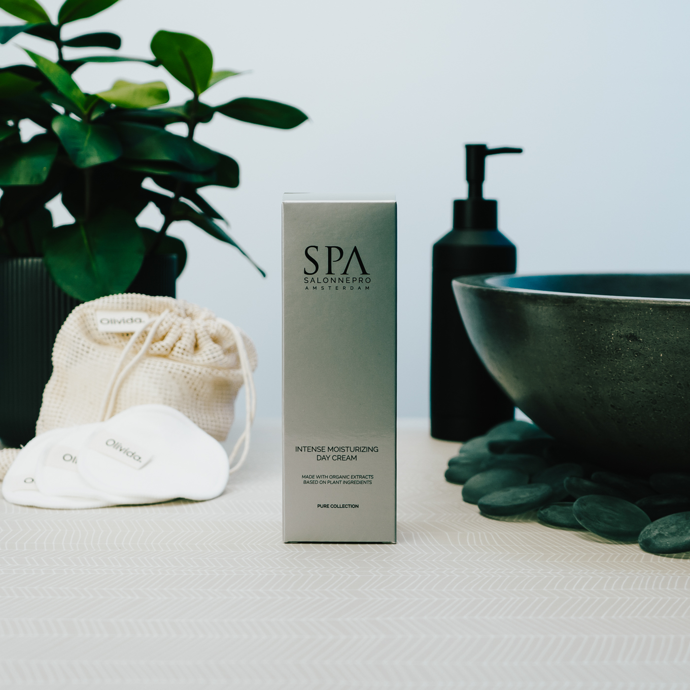 Spa salonnepro 2021 - Intense Moisturizing Day Cream - Olivida voorkant verpakking