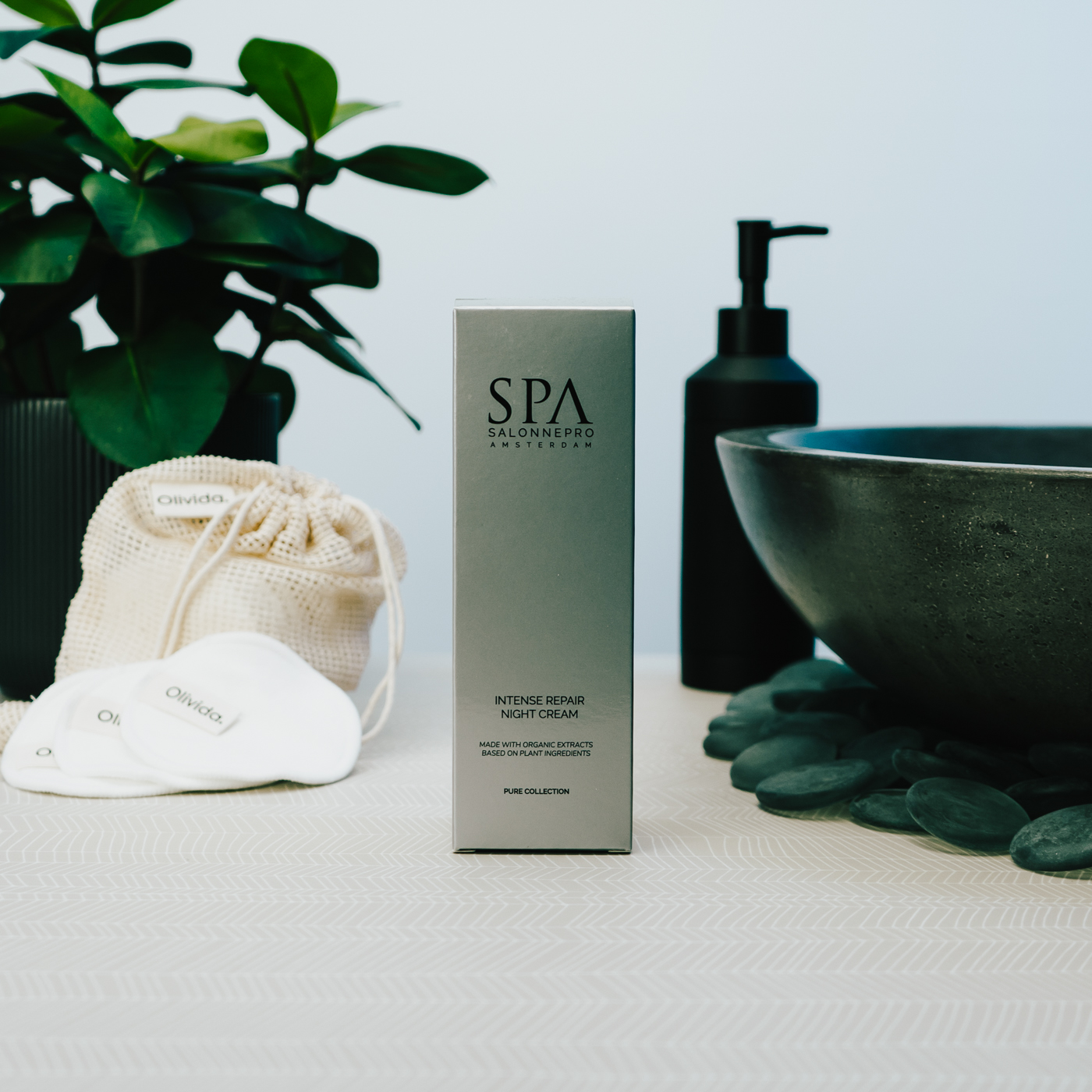 Spa salonnepro 2021 - Intense Repair Night Cream - Olivida voorkant verpakking