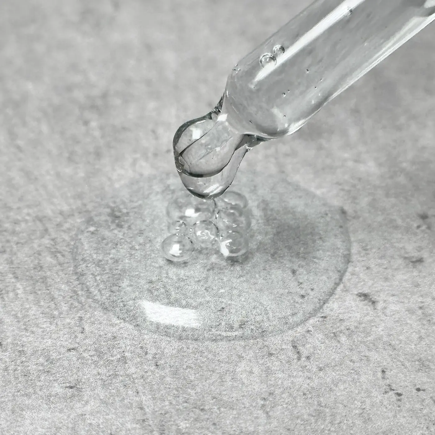 Mesoestetic HA-Densimatrix Moisturising Solutions Serum Textuur