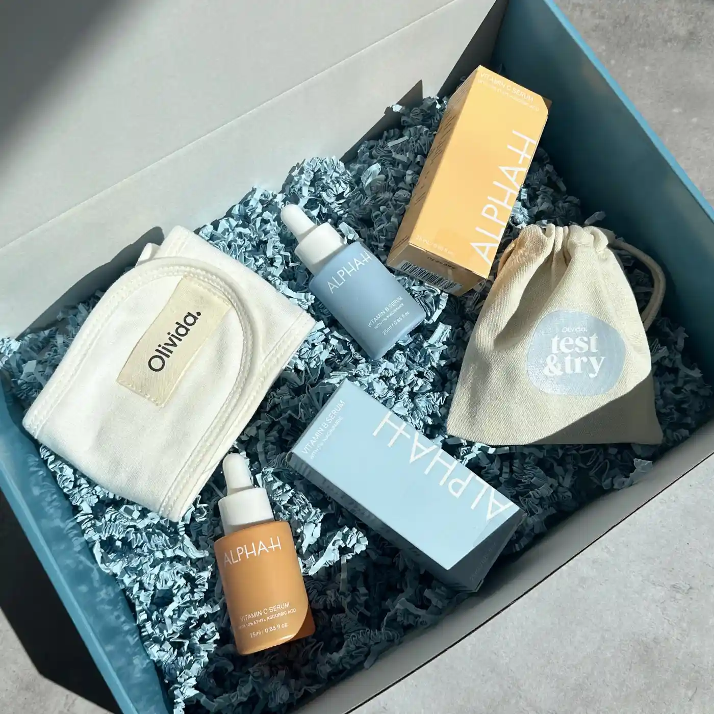 ALPHA-H Brightening Duo Doos Daily Vitamin C Vitamin B Olivida Copyright Korting