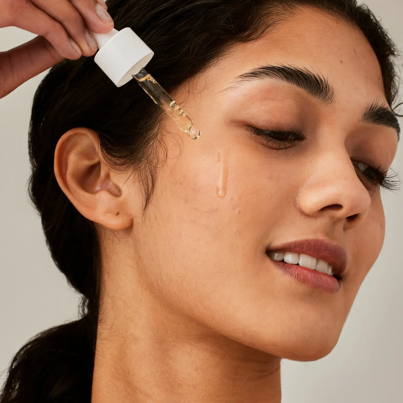 ALPHA-H Morning Ritual Kit Producten Balancing Cleanser Hyaluronic8 Vitamin C SPF50 Model