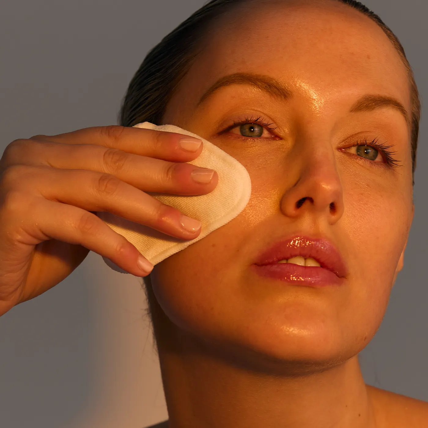 ALPHA - H - Liquid Gold + Vitamin C - Model 3