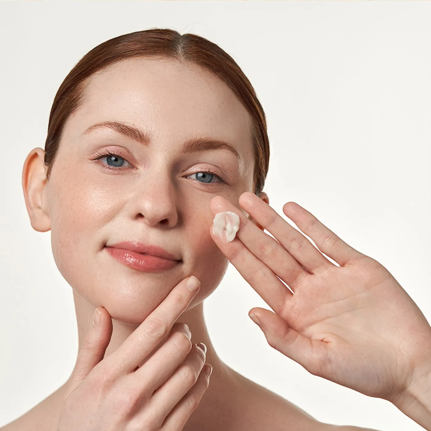 IMAGE - AGELESS - Retinol Repair Creme - Retinol-Complex 0.3% - Model