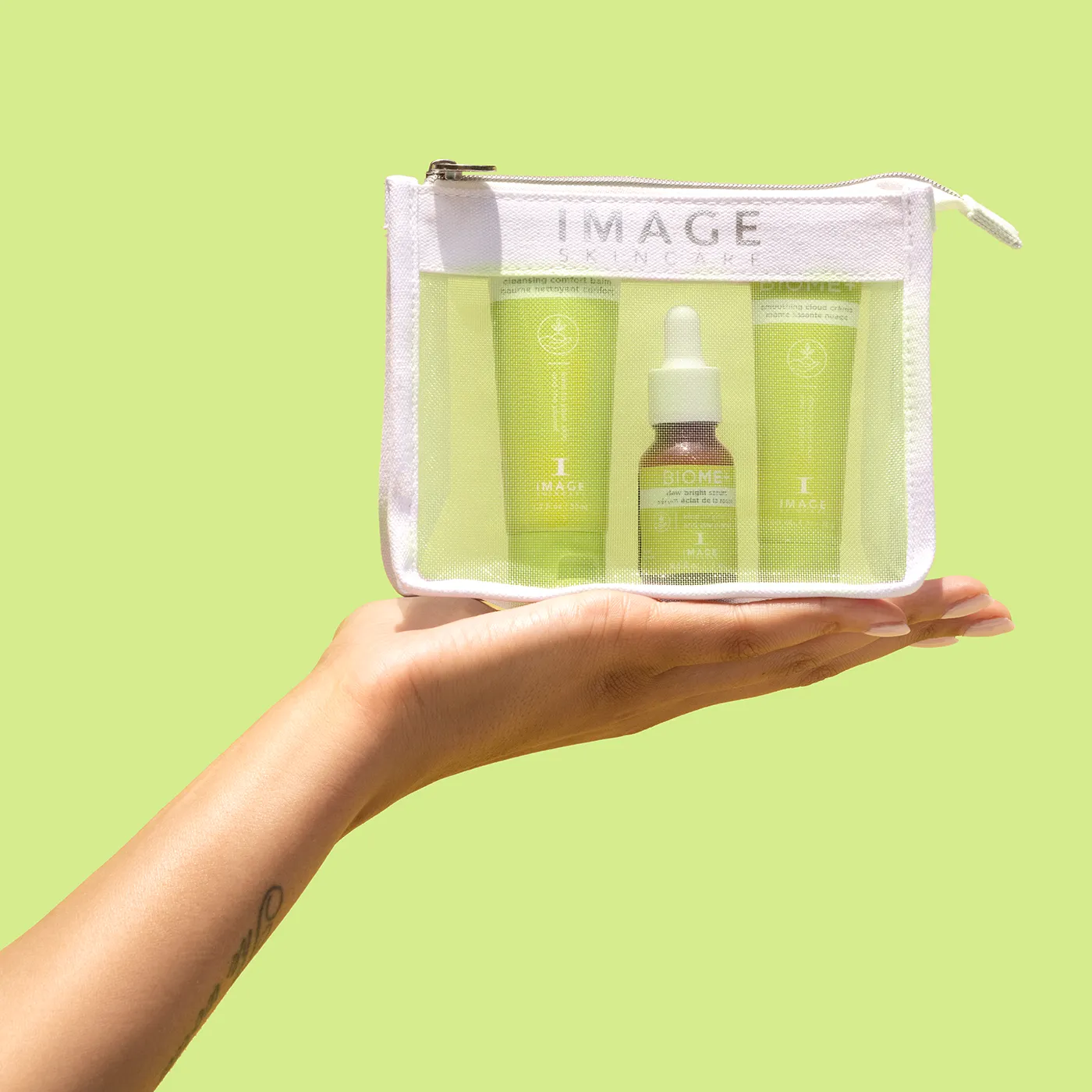 IMAGE Skincare - Micro biome+ Essentials Kit - tester - Lifestyle 4