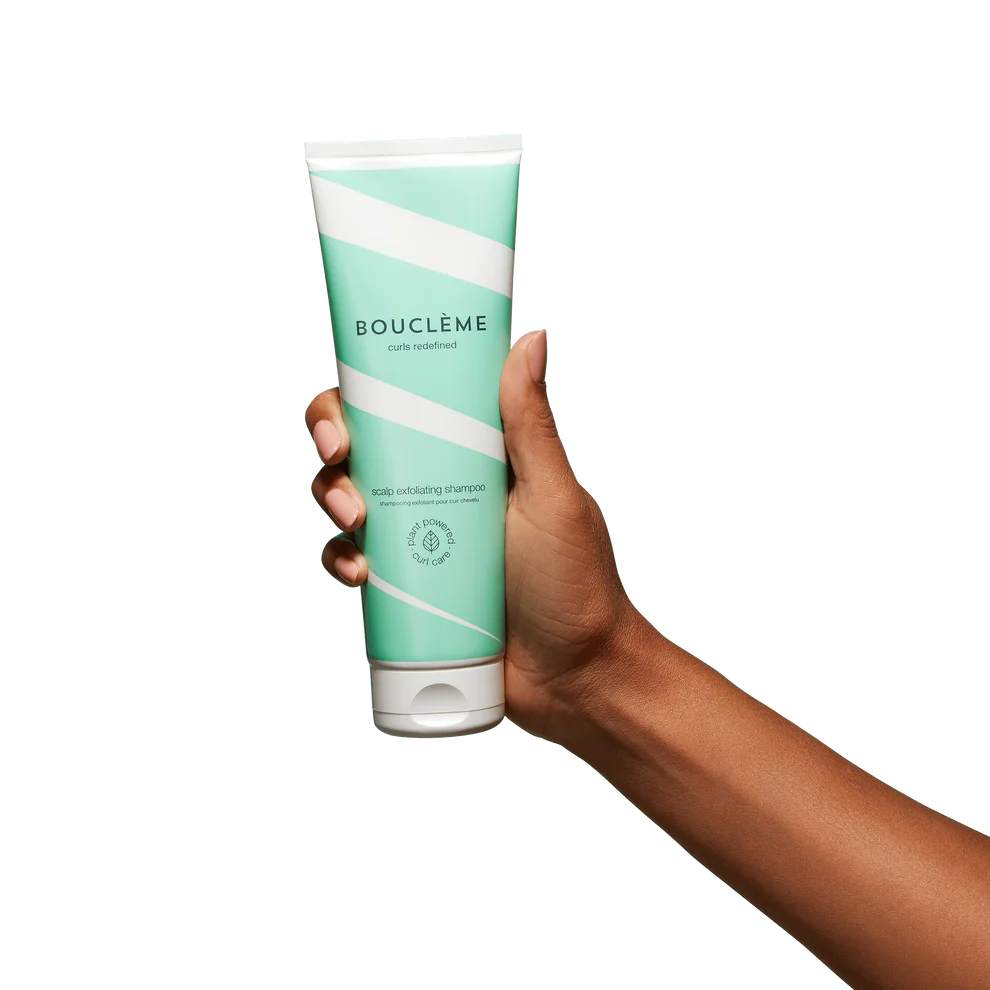 Boucleme - Haircare - Scalp Exfoliating Shampoo - Handshot